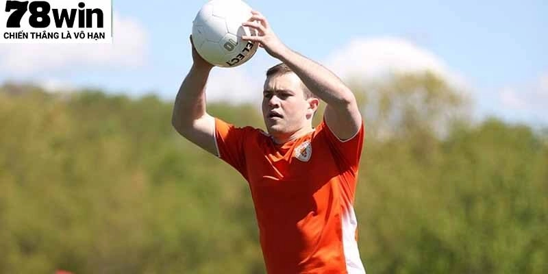 Kèo ném biên phù hợp với người mới do có cách chơi linh hoạt